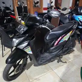 Beat deluxe 2016 hitam Gbm