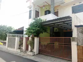 Rumah Bagus 2Lt Strategis Solo