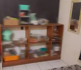 Rak lantai serbaguna