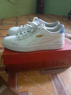 PUMA Smash V2 Sneakers