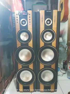Speaker aktif polytron