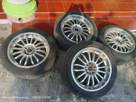 Velg+ban ring 18 UK 235-50 Innova lubang 5