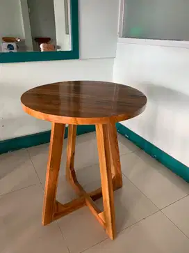 Meja Cafe Bulat