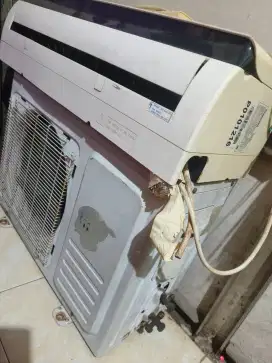 Rombeng jual beli segala macam barang bekas panggilan