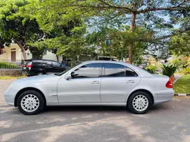Mercedes-Benz E280 2006 Bensin