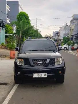 Dijual cepat navara 4x4 frontier 2011 A/T