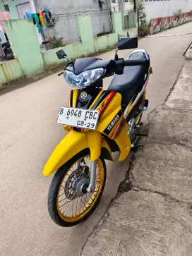 Jupiter z kuning pajak on