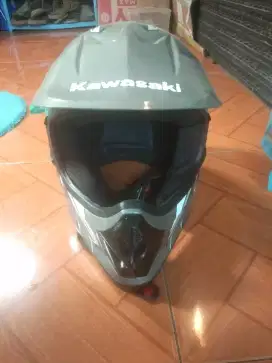 Helm kawasaki kLX