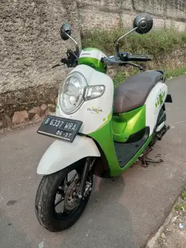 HONDA SCOOPY FI ISS BAN DONAT