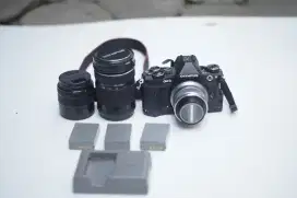 Olympus omd 5 mark II 3 lensa 3 baterai