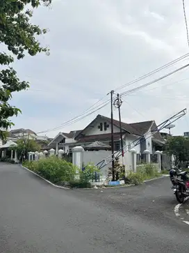 Rumah Luas 400m Jalan ikan belida Dekat Suhat Kota Malang