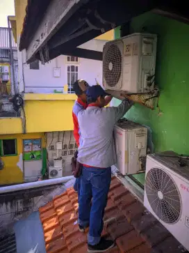 SERVICE AC, PERBAIKAN AC NETES TDK DINGIN,ISI FREON BONGKAR PASANG