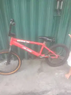 Sepeda BMX Polygon