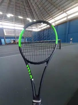 Raket Tennis Wilson Blade V6 Countervail 304g