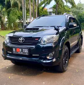 Toyota Fortuner G VNT TRD Diesel Hitam 2013 2014