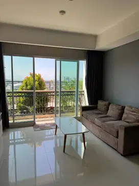 Apartment Exclusive with Balcony and Pool Access