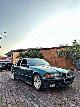 (LOW KM) BMW E36 320i 1995