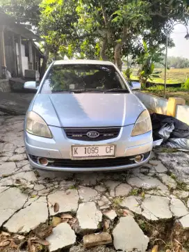 KIA Rio pride 2007