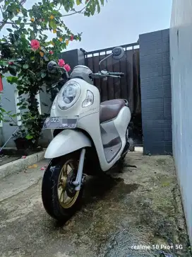 Dijual cepat Honda Scoopy prestige 2021