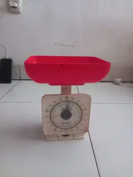 Timbangan dapur kue adonan
