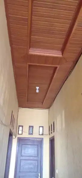 Dijual rumah bentuk ruko cocok untuk kantor atau usaha kosan surat SHM