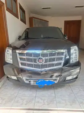 Escalade 2012 terawat KM rendah