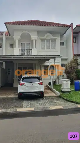 Rumah bersi rapi cantik