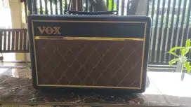 AMPLIFIER / SPEAKER GITAR VOX PATHFINDER 10