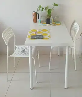 Ikea Meja Makan , kursi- penjualan pindahan