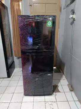 Sharp dua pintu 220 liter ori mulus 90%