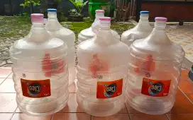 Galon Air Minum Cleo