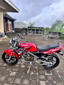 Kawasaki Ninja ss tahun 2013
