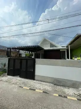 EXCLUSIVE TERCANTIK DAN KEKINIAN DI TITI KUNING