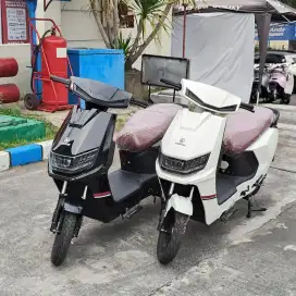 SEPEDA LISTRIK EXOTIC VARILUX SR RASA MOTOR LISTRIK