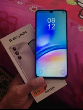 Samsung a05s ungu
