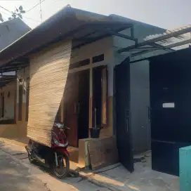 Dijual Rumah Kontrakan 3 Pintu Kayu Gede