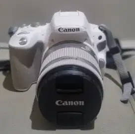 Dijual Canon EOS 200d