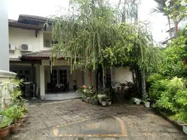 Dijual cepat rumah di Kebayoran