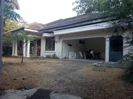 Rumah Dijual di Kemang Dalam