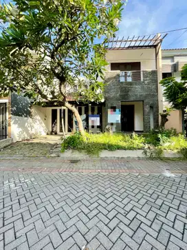 Graha Santoso jual rumah modern tropis dekat Raya merr rungkut