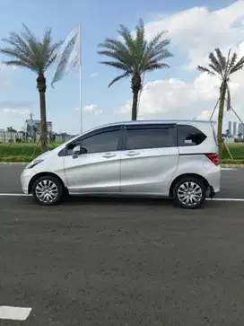 Honda Freed 2011 Bensin
