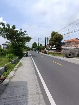 Tanah Pekarangan mangku Jalan Pakem - Kalasan