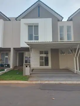 Rumah Hoek 2 Lantai 8x12.5 di Catriona Suvarna Sutera Tangerang SN
