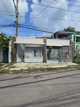 Rumah Mewah Minimalis Modern di Solo Baru