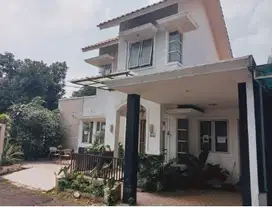 Rumah Bagus dalam Town House di Gandul Cinere, Dekat ke Tol