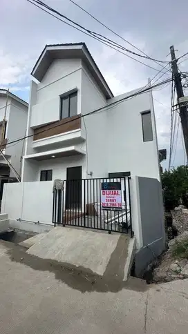 Dijual Cepat Rumah 2 Lantai Di Harapan Indah Bekasi