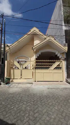 RUMAH SIAP HUNI DI SEMOLOWARU SURABAYA