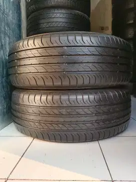 Ban 235 60 R18 Dunlop SP Sport Maxx 050 CRV XTRAIL CAPTIVA