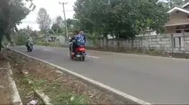 Dijual rumah dan kios Jl. Raya Pandeglang-Mandalawangi, 1700/500, SHM