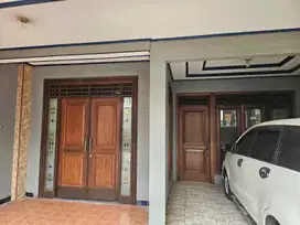 JUAL RUMAH DI KUNCIRAN PINANG KOTA TANGERANG DEKAT ALAM SUTERA